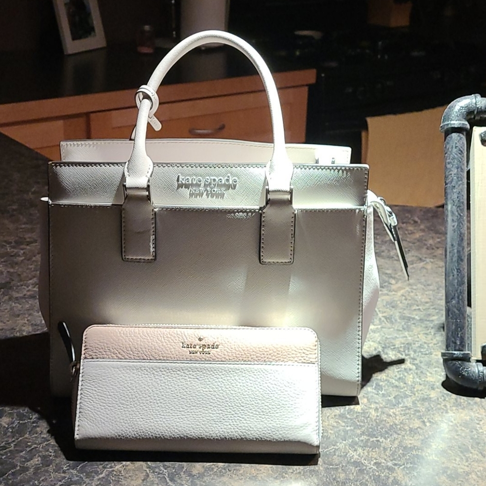 Medium Kate Spade white leather handbag